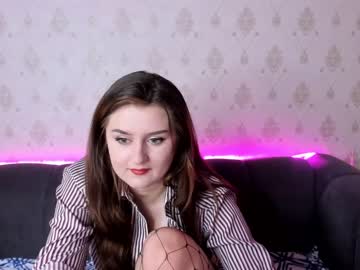 Naked cam girl zoemoor_ image #2028395
