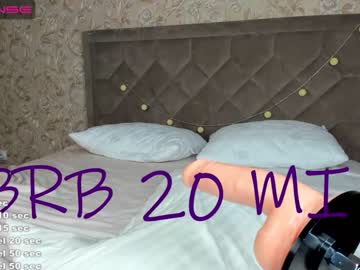Naked cam girl marthamiltons image #1701208