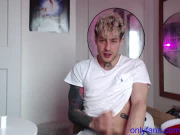 Naked cam man sonic12_12 image #649070