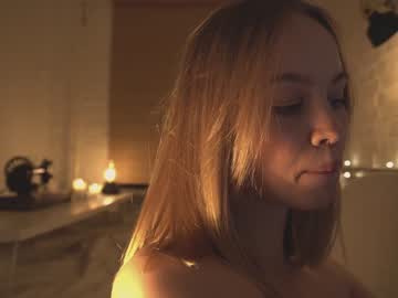 Naked cam girl bibi_it_is image #2928353