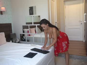 Naked cam girl erikabee image #1811831