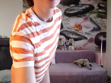 Naked cam girl jennycutey image #3912725