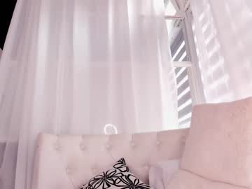 Naked cam girl miss_diamond__ image #2780156