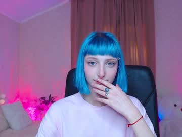 Naked cam girl lit1le_kitty_ image #950589