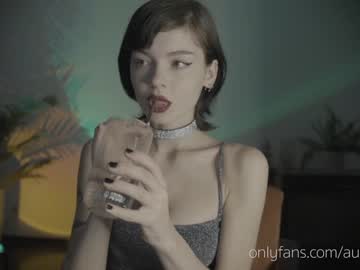 Naked cam girl auddicted image #402786
