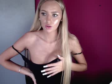 Naked cam girl shy_zorii image #2028895