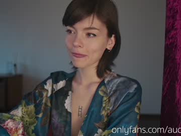 Naked cam girl auddicted image #453024