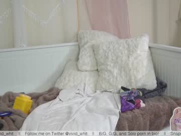 Naked cam girl vivid_whit image #2434201