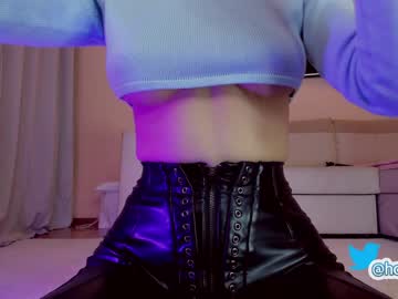 Naked cam girl hollyextra image #3006119