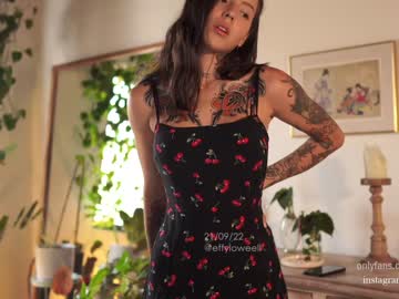 Naked cam girl effyloweell image #2697755