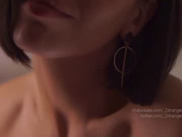 Naked cam girl _2strangers image #2462311