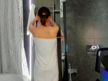 Naked cam girl angella_kleee image #2594371