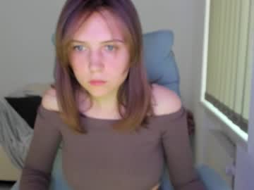 Naked cam girl mia_muah image #2532072
