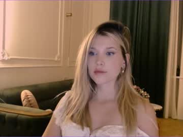 Naked cam girl bitter_moon image #3523713