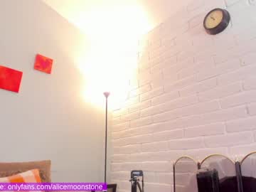 Naked cam girl alice_moonstone image #2292605