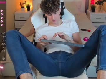 Naked cam man james_mil image #2979237