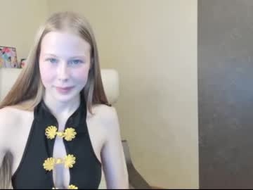 Naked cam girl jenny_angelok image #2447950