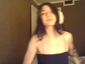 Naked cam girl heidiknight555 image #3475395