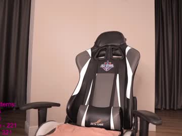 Naked cam girl lindamei image #3184734