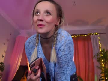 Naked cam girl juicyandthepussyblvd image #2908880