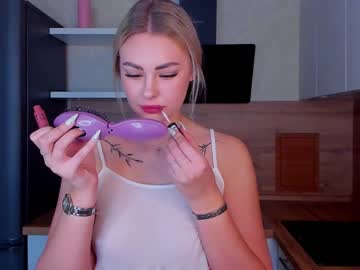 Naked cam girl 8a8y_nura image #424773