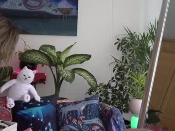 Naked cam girl beyllove_d image #1482804