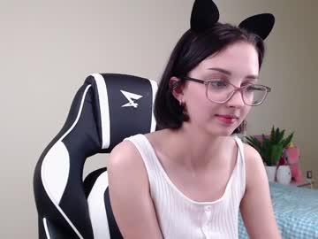 Naked cam girl queen_kitty1818 image #2014955