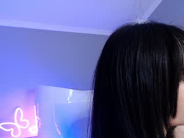 Naked cam girl amiliyan image #3713624