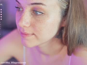 Naked cam girl mia_milagros image #1931250