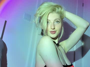 Naked cam girl yournaughtymiss image #1759414