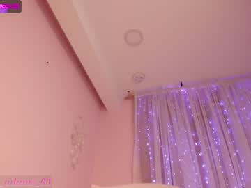 Naked cam girl bella_adams_ image #3154866