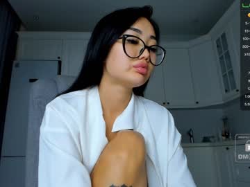 Naked cam girl miyong_7 image #2686156