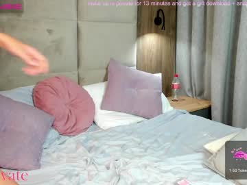 Naked cam girl xxxx13xxxx image #2484409