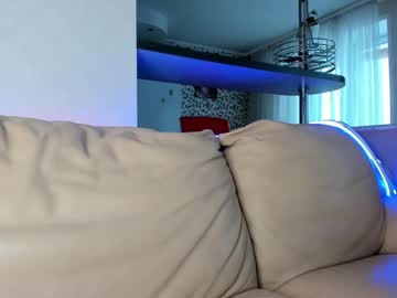 Naked cam girl nensi_88 image #15137