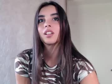 Naked cam girl nika_la image #2596342