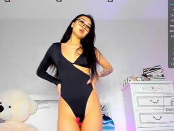 Naked cam girl miyong_7 image #1429448