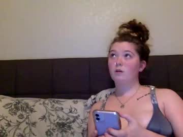 Naked cam couple taylorandkylie image #3923097