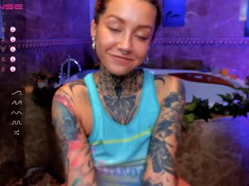 Naked cam girl nickyneck image #2493403