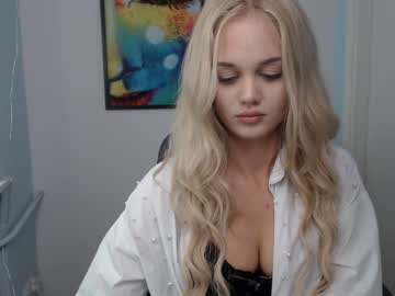 Naked cam girl leila_il image #2229172