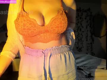 Naked cam girl ashleyblayde image #1293141