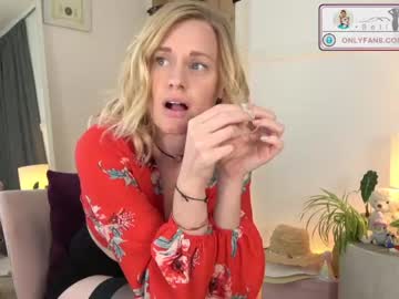Naked cam girl belle_jlou image #2653187