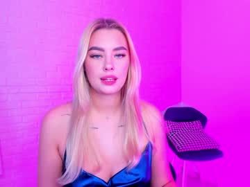 Naked cam girl 8a8y_nura image #1287078