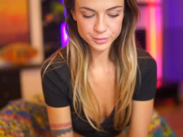 Naked cam girl melodymate image #499667
