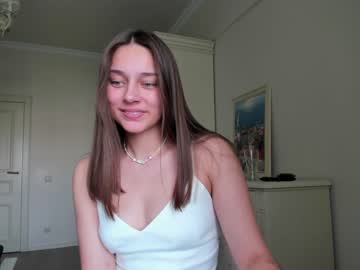 Naked cam girl eleonora_linn image #2201947