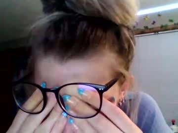 Naked cam girl carlydrake image #1824864