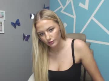 Naked cam girl shy_zorii image #1332275