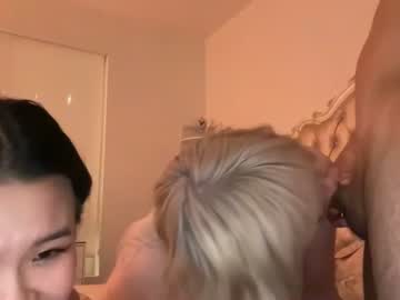 Naked cam couple pixieslutxxx image #3990047
