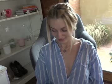 Naked cam girl joobeelee image #735316