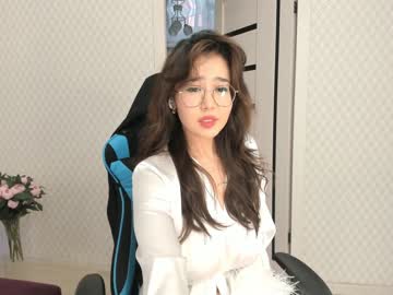 Naked cam girl mei_tin image #1731895