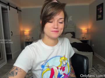 Naked cam girl kayribbons image #1056837